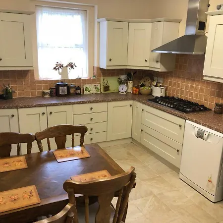 Forthill House Apartman *